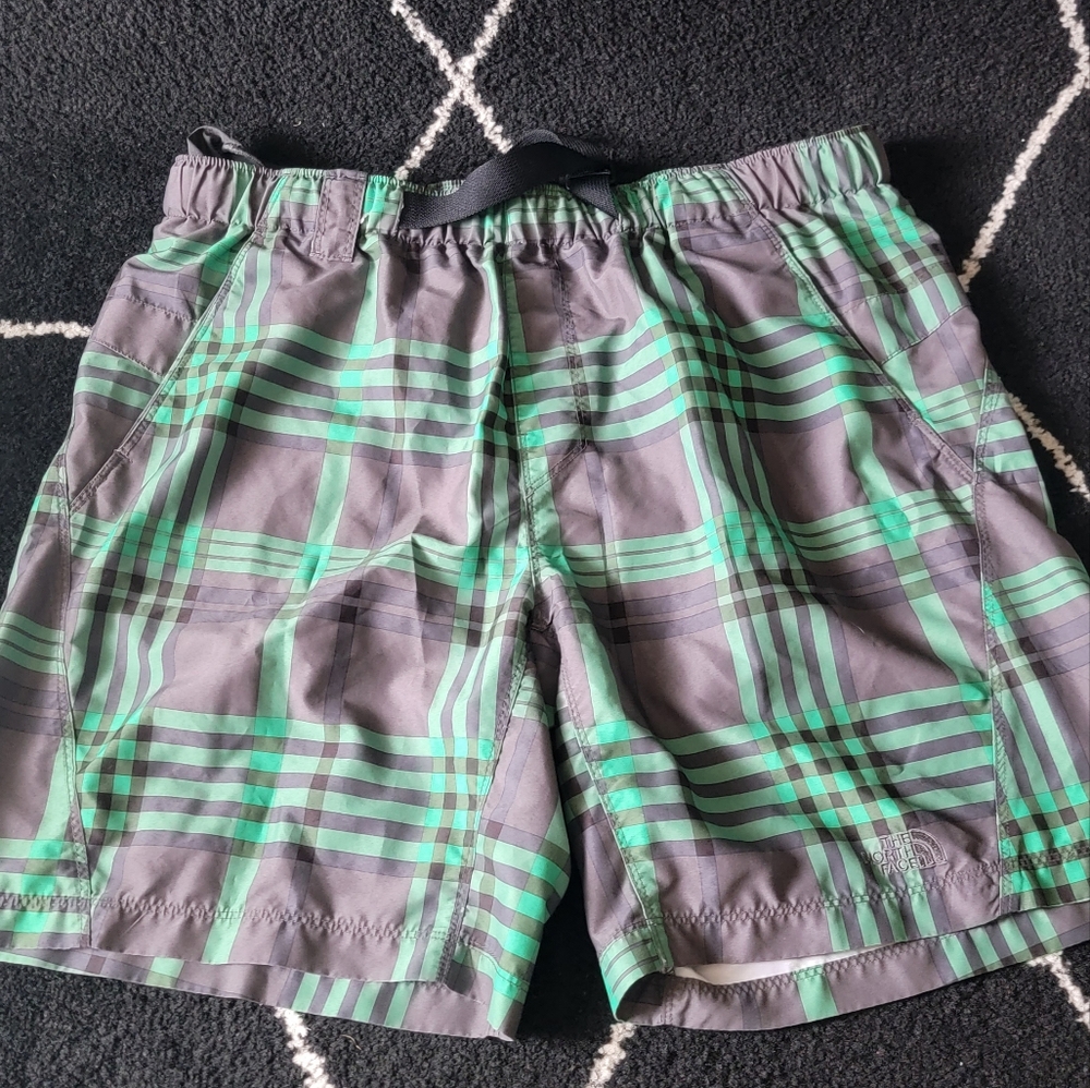 Northface  plaid shorts green an black